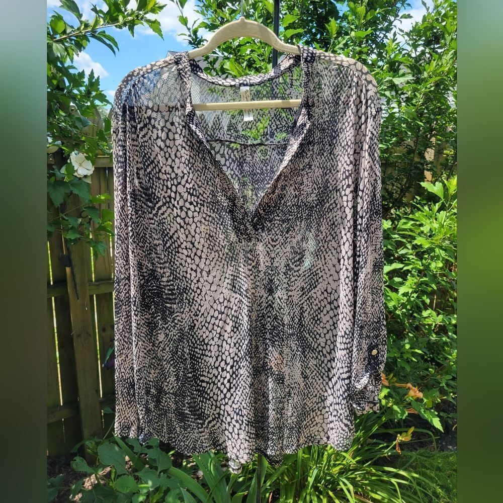 Snake Print Sheer Blouse‎ - Picture 2 of 10
